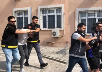 Bursa’da 1,5 kilo uyuşturucuyla yakalandılar