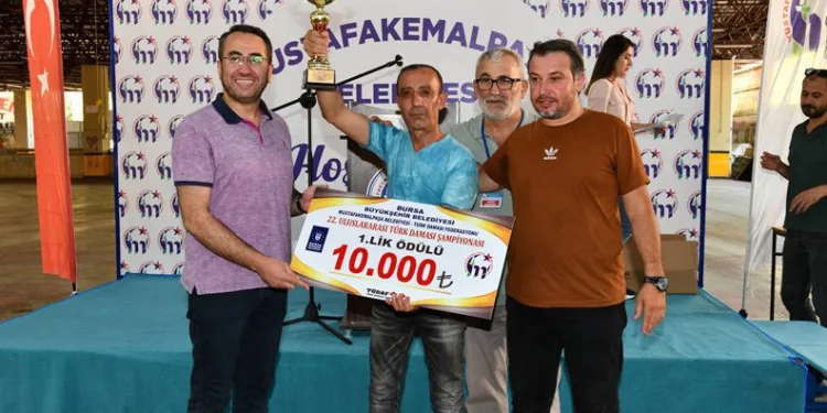 Dama turnuvasında ödül İstanbul’a gitti