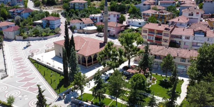 Bilecik’te 3,5 asırlık cami ve kervansaray ziyaretçilerini ağırlıyor