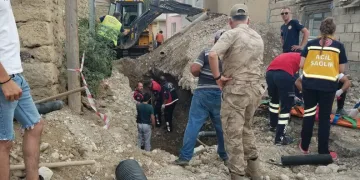 Erzincan’da bir işçi göçük altında kaldı
