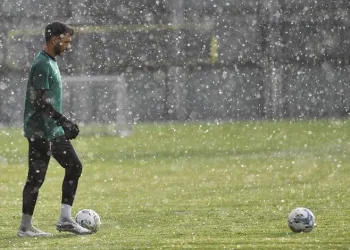 Bursaspor’da kıran kırana mücadele