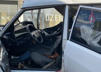 Nişanlı çift kazada hayatını kaybetti