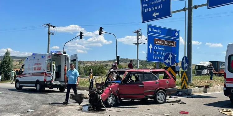 Bursa’da ölümlü kaza! TIR ve otomobil çarpıştı