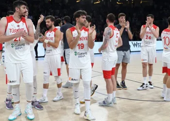 12 Dev Adam Letonya deplasmanında