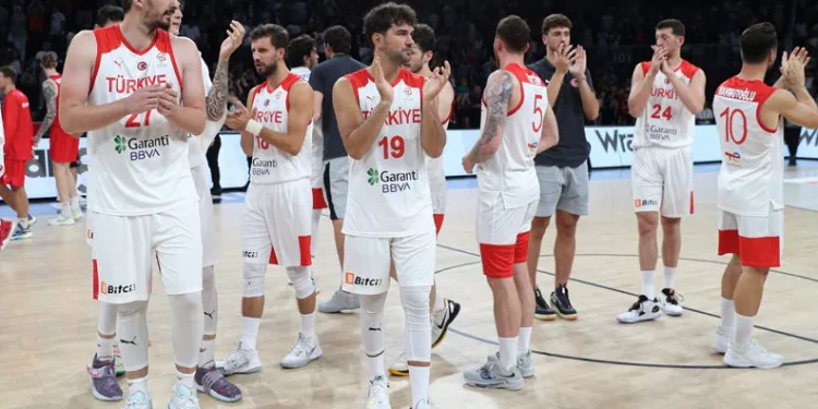 12 Dev Adam Letonya deplasmanında