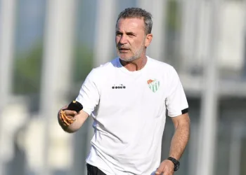 Bursaspor’da as kadro oluşturulmaya çalışılıyor