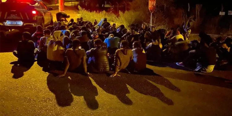 İzmir’de 10 günde 446 göçmen yakalandı