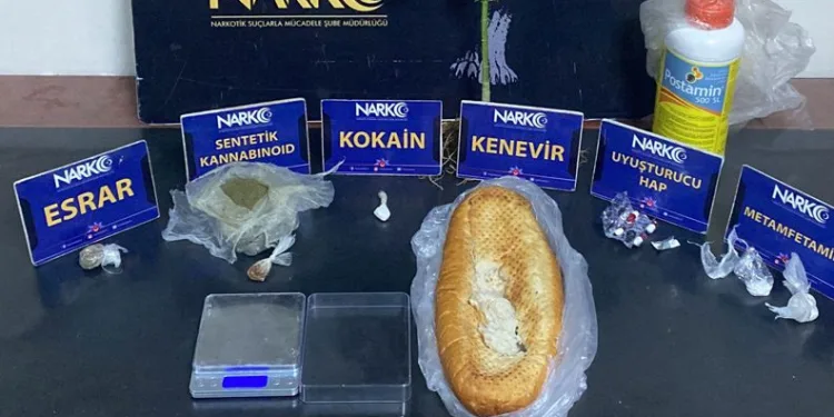 Ekmek arasında uyuşturucu sevkiyatı