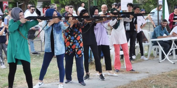 Bursa’da avcılar kıyasıya yarıştı