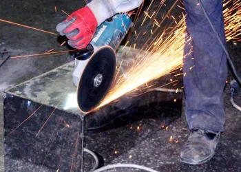 Fırlayan spiral taşı can aldı