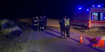 Eskişehir’de 2 araç çarpıştı: Ölü ve yaralılar var
