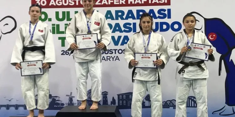 Valilik Kupası’nda zafer Osmangazi’nin