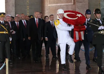 Cumhurbaşkanı Erdoğan Anıtkabir’de