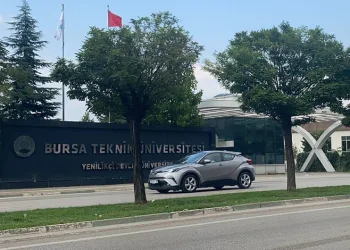 Bursa’da üniversitede yangın paniği