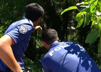 Bursa’da 30 metre yükseklikten aşağıya düştü