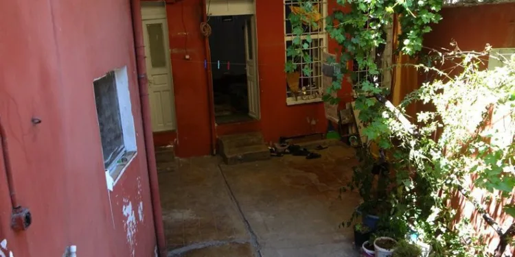 Silahlı saldırıya uğrayan kadın 12 günlük yaşam savaşını kaybetti