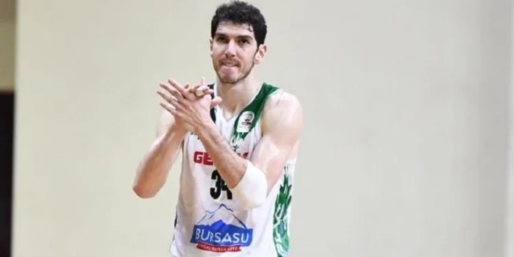 Akran Gemlik Basketbol, kaptan Gökhan Şirin ile 1 yıllığına tekrar anlaştı