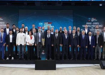 Akran Gemlik Basketbol yeni sezonun ilk maçında Finalspor ile karşılaşacak