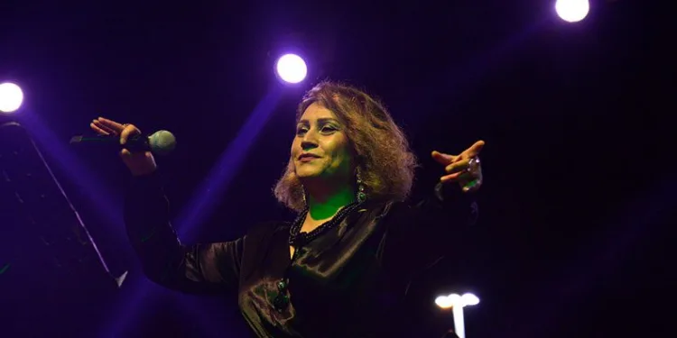 Azerin, Bursa’da konser verdi