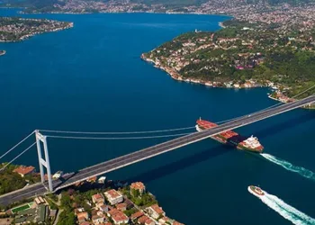Türk boğazlarından geçiş ücreti artıyor