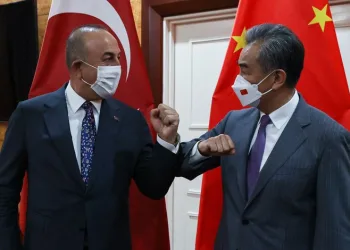 Çavuşoğlu, Çin ve Rus mevkidaşlarıyla görüştü