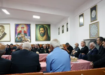 Cumhurbaşkanı Erdoğan cemevinde iftar yaptı
