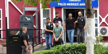 Taciz iddiası sonrası çıkan kavgada şüpheliler adliyede