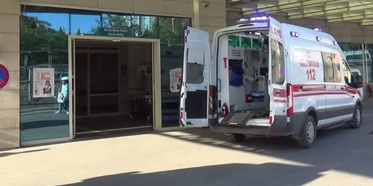 Siirt’te askeri araç ile kamyonet çarpıştı: 5 yaralı
