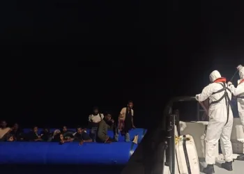 İzmir açıklarında düzensiz göçmen hareketliliği