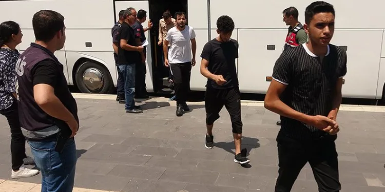 Adıyaman’da 37 düzensiz göçmen yakalandı