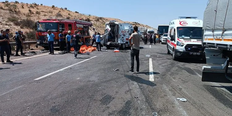 Gaziantep’te kaza: 16 ölü, 21 yaralı