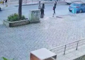 Kayseri’de karşıdan karşıya geçerken otomobil çarptı