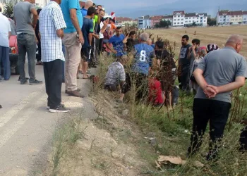 Bursa’da otomobil bisikletli çocuğa çarptı