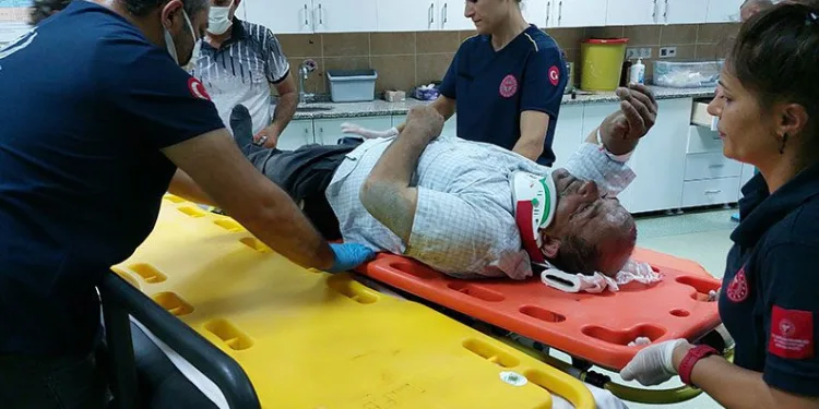 Samsun’da çatıdan düşen şahıs ölümden döndü