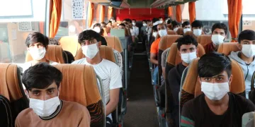 Edirne’de 227 Afgan İstanbul’a gönderildi