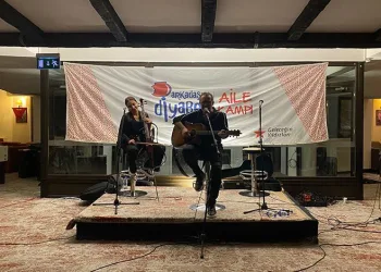 Diyabetli çocuklara Haluk Levent sürprizi