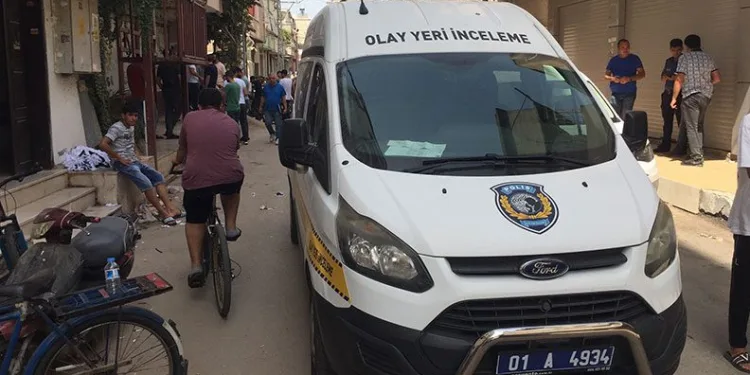 Adana’da rastgele ateş açılması sonucu 1’i ağır 2 kişi yaralandı