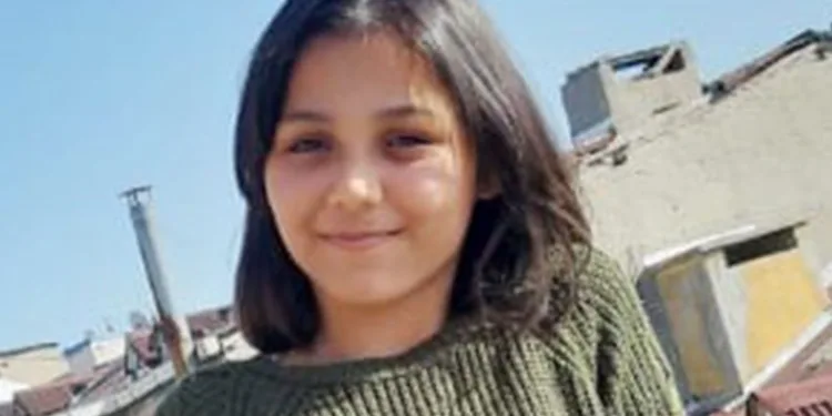 Saplantılı olduğu 16 yaşındaki kızı öldürdü