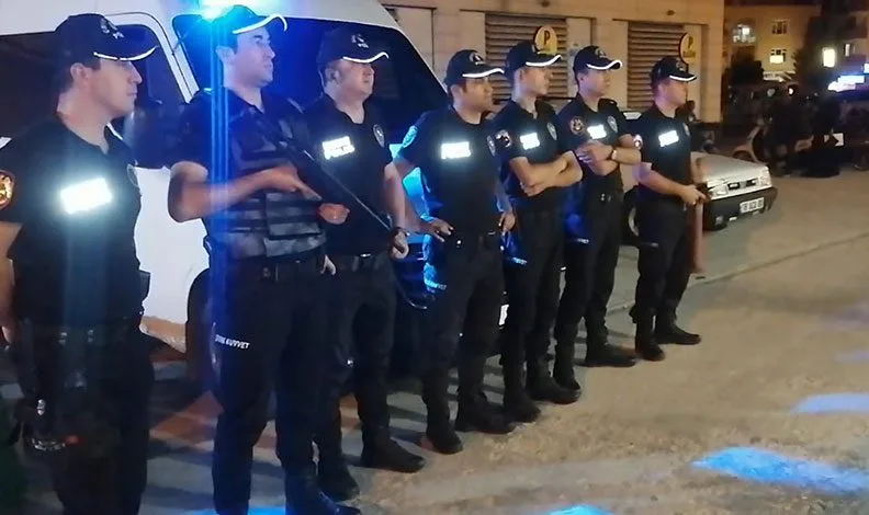 Bursa’da inşaatta duş sırası kavgası: 1’i ağır 6 yaralı