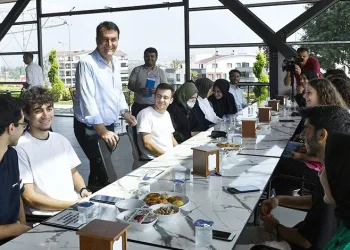 Osmangazi’nin kütüphaneleri ile üniversiteyi kazandılar