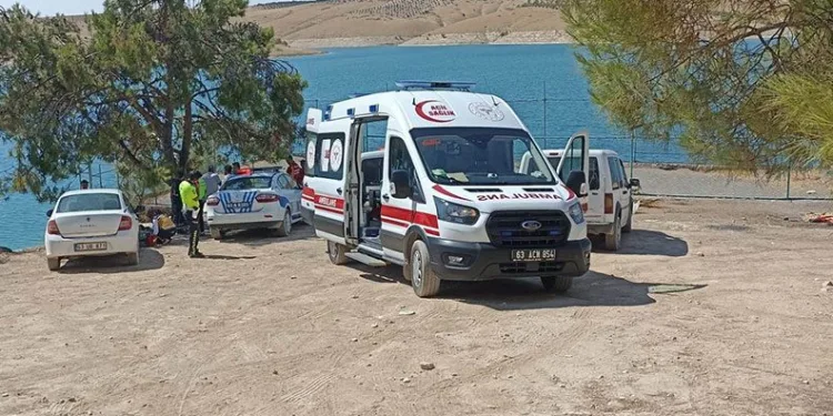 Şanlıurfa’da Baraj Gölü’ne giren genç kız boğuldu