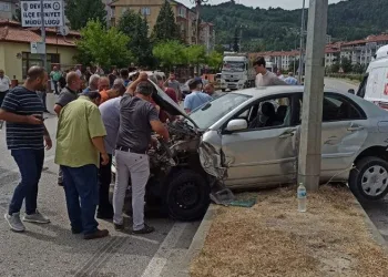 Zonguldak’ta trafik kazası: 4 yaralı