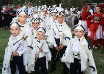 Üsküp’te sünnet şöleni