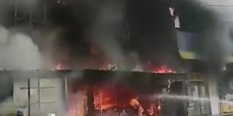 Hindistan’da hastanede yangın: 8 ölü
