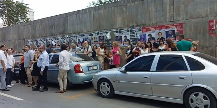 İzmir’de deprem paniği