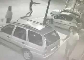 Dünürlerin kavgasında13 yaşındaki çocuk bıçaklandı