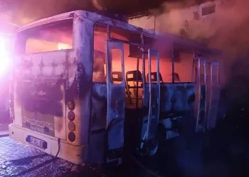 Takım otobüsü alevlere teslim oldu