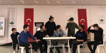 Gençler sahne tozunu Osmangazi’de yutuyor