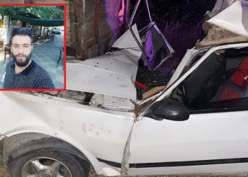 İzmir’de otomobil traktör kasasına çarptı, 2 kardeşten biri öldü