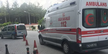 Konya’da 5. kattan düşen çocuk ağır yaralandı